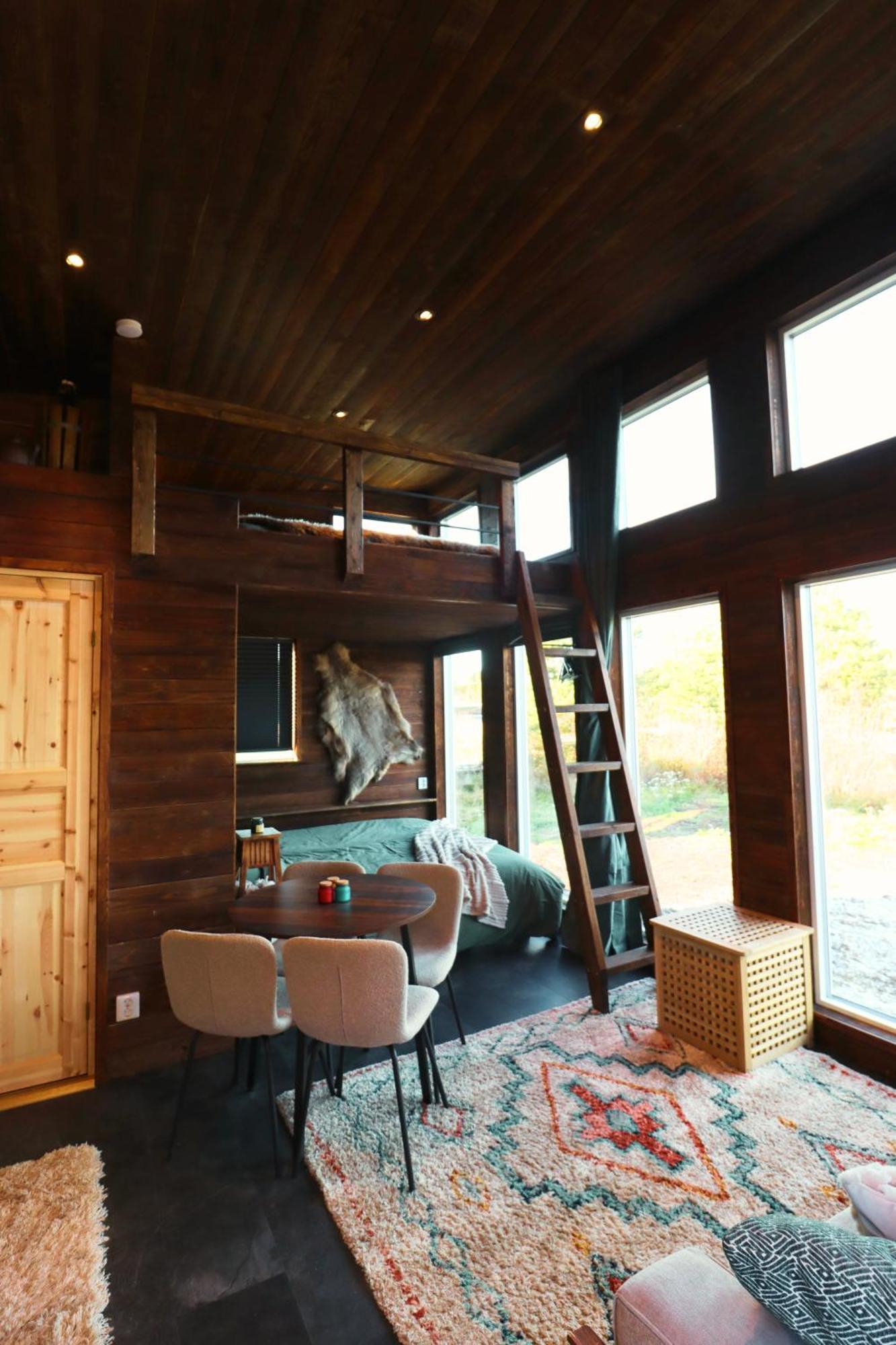 Reindeer River Lights Lodge キルナ エクステリア 写真